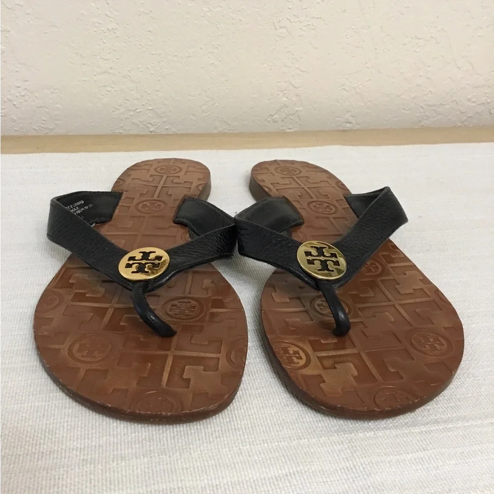Tory Burch Thora Black Leather Logo Thong Sandals with Brown Sz.7